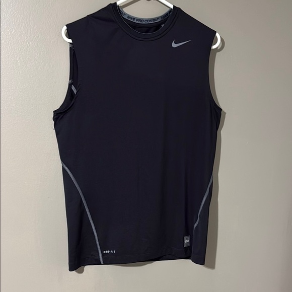 Nike Black Sleeveless Dri-FIT Tank Top - Picture 1 of 5